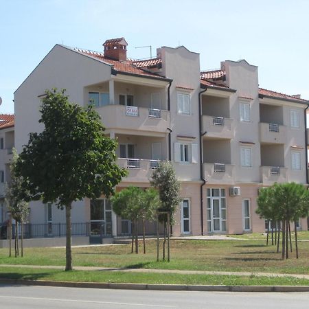 Apartments Nautica Novigrad Istria Exteriér fotografie