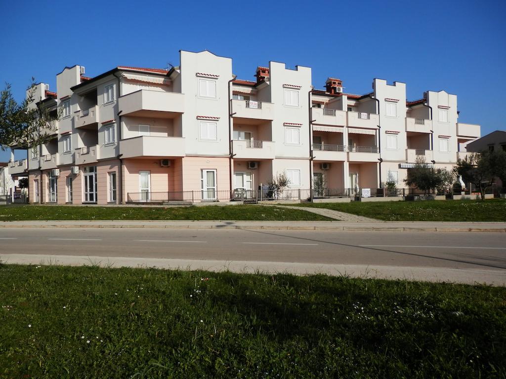 Apartments Nautica Novigrad Istria Exteriér fotografie